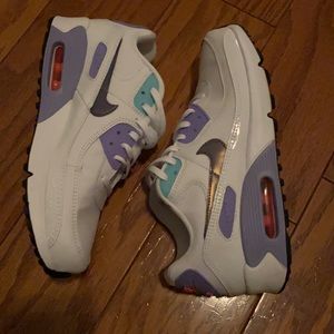 Nike Air Max 90 size 7 youth
